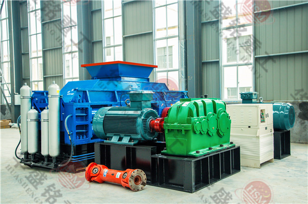 用戶在使用對輥制砂機中出現(xiàn)錘頭磨損的情況